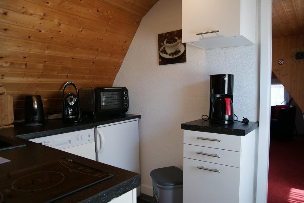 Ferienwohnungen Am Kleinen See Bergen Auf Rugen Exterior photo