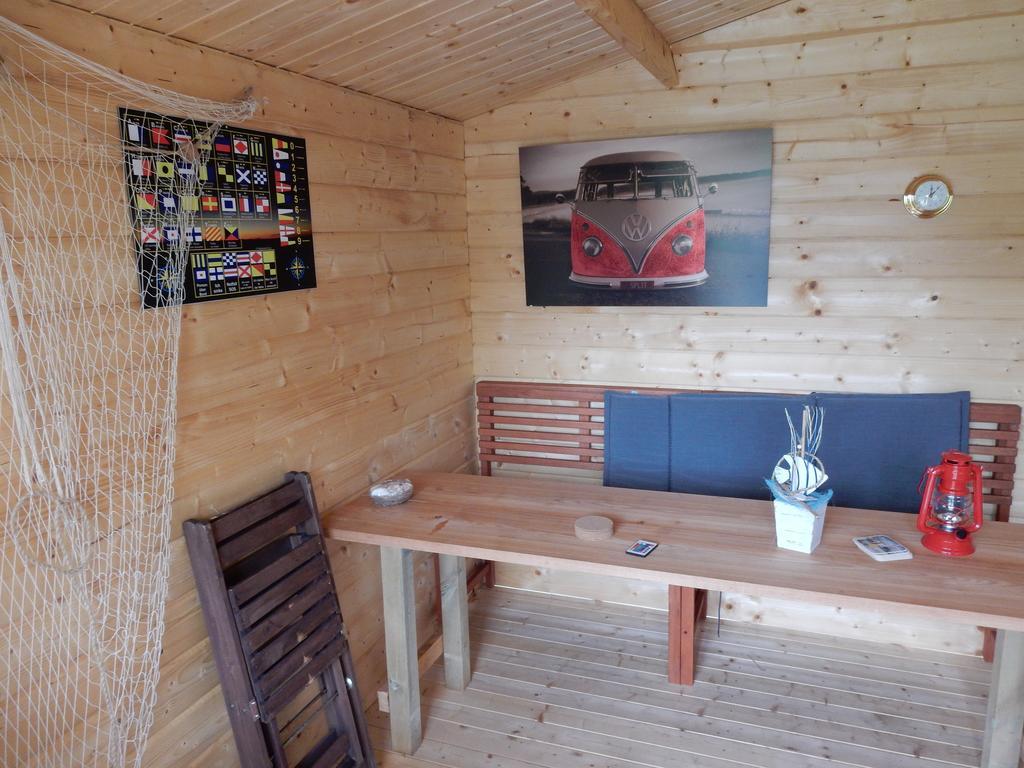 Ferienwohnungen Am Kleinen See Bergen Auf Rugen Exterior photo